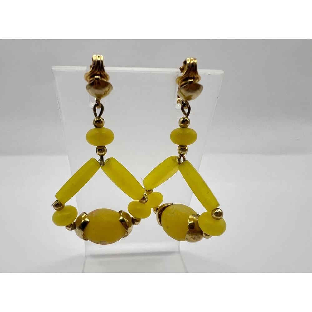Vintage Mod Yellow Beadedβ Clip-on Earrings Atomic Mid Century Hong Kong Fun Mod